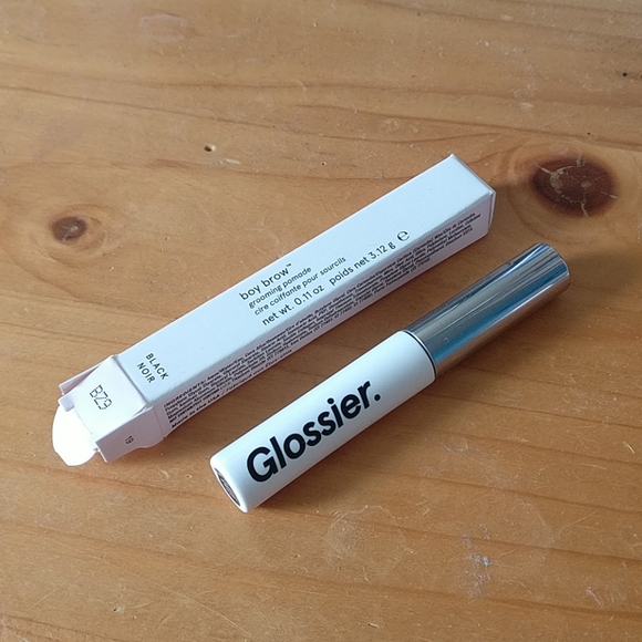 🏷️2/$30 NEW Glossier Boy Brow Black - Picture 1 of 3